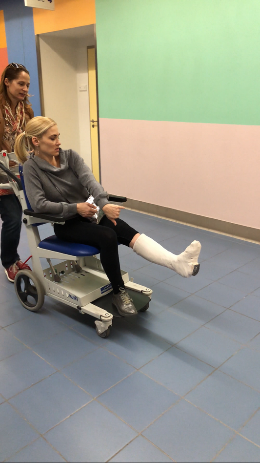 Austrian cute girl in fresh slwc video