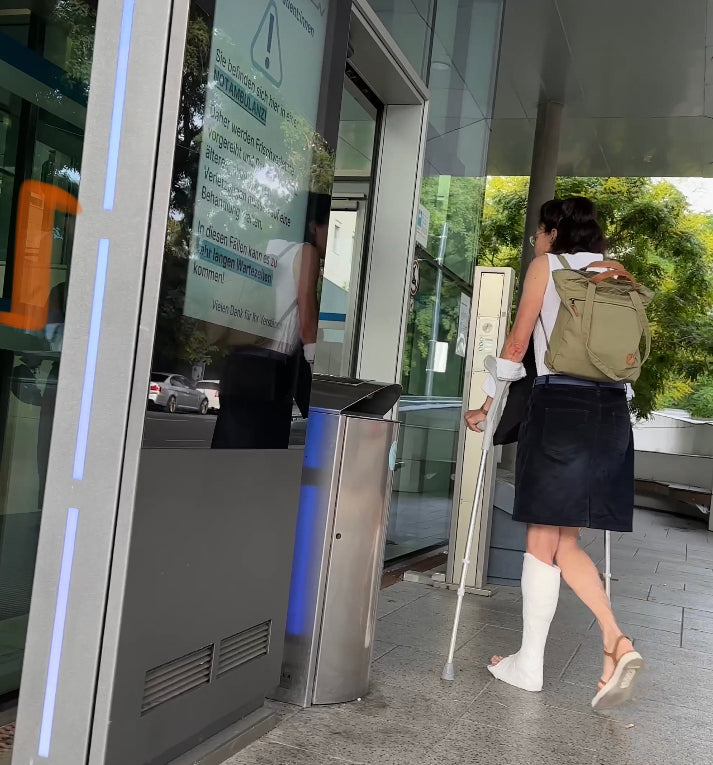 Vienna woman walking to hospital video