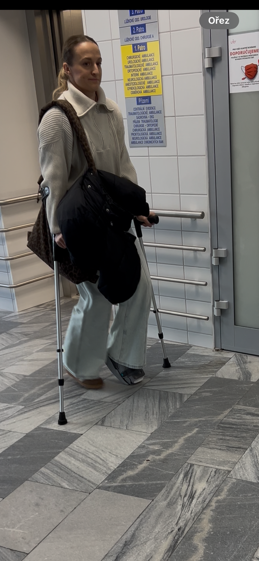 Nice girl boot hospital (video)