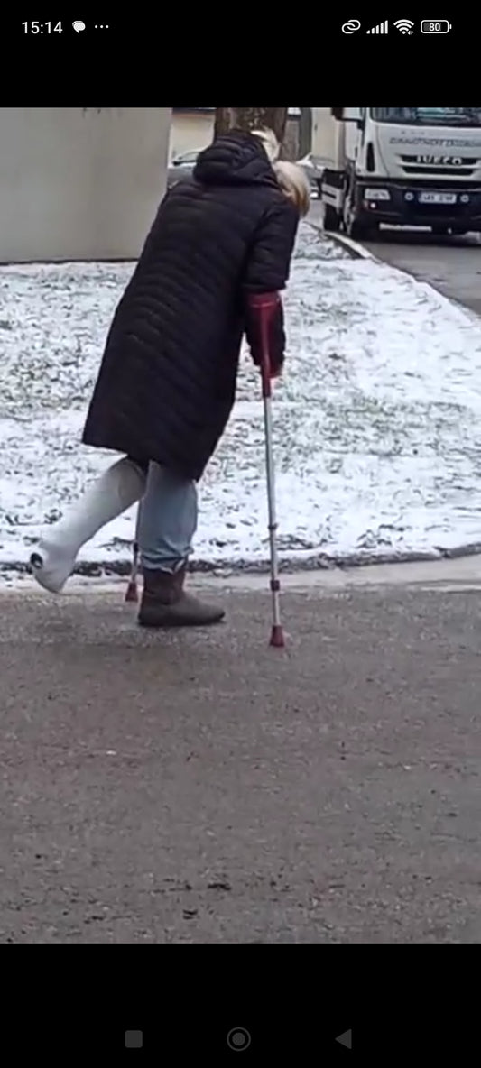 Girl with fresh slwc leaving hospital video